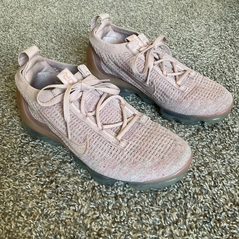 Nike Air VaporMax 2021 Flyknit Shoes Womens Size 7 Pink Oxford Sneakers